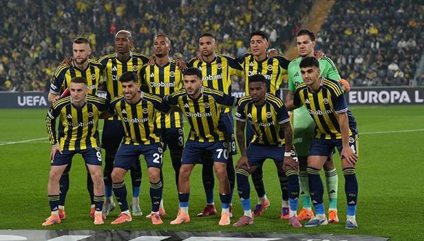 Un Match Époustouflant: Fenerbahçe Brille Sur le Terrain
